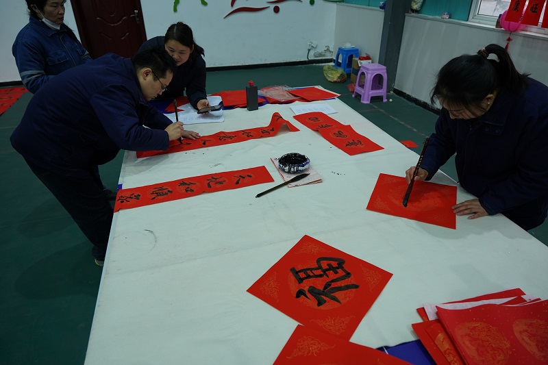 福利滿滿迎新春 工會關(guān)懷暖人心 ——賽柯瑞思公司工會開展“墨香迎蛇年，春聯(lián)送福來”活動